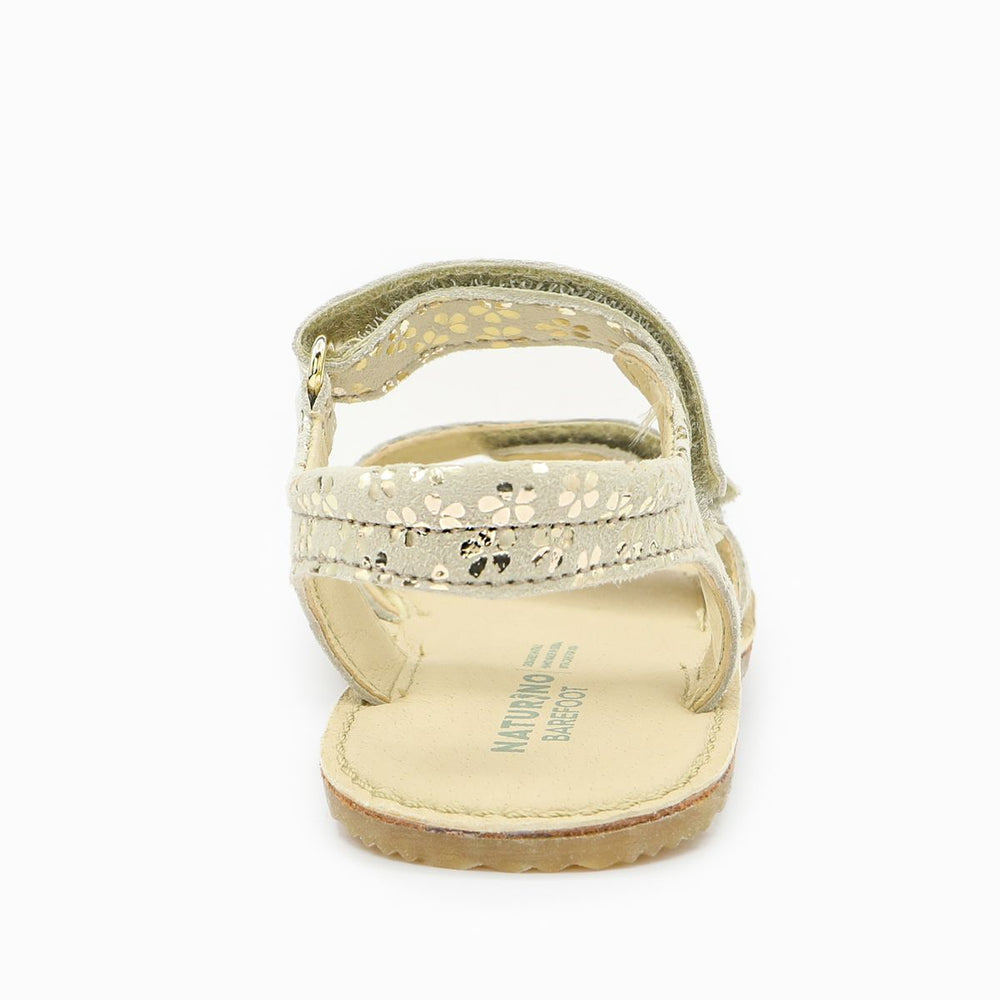 Sandalias Naturino Basi II con pensamientos beige