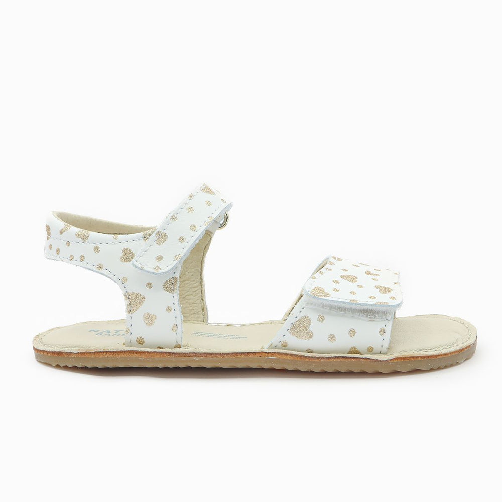 Sandalias Naturino Basi II blancas y platino con corazones y lunares