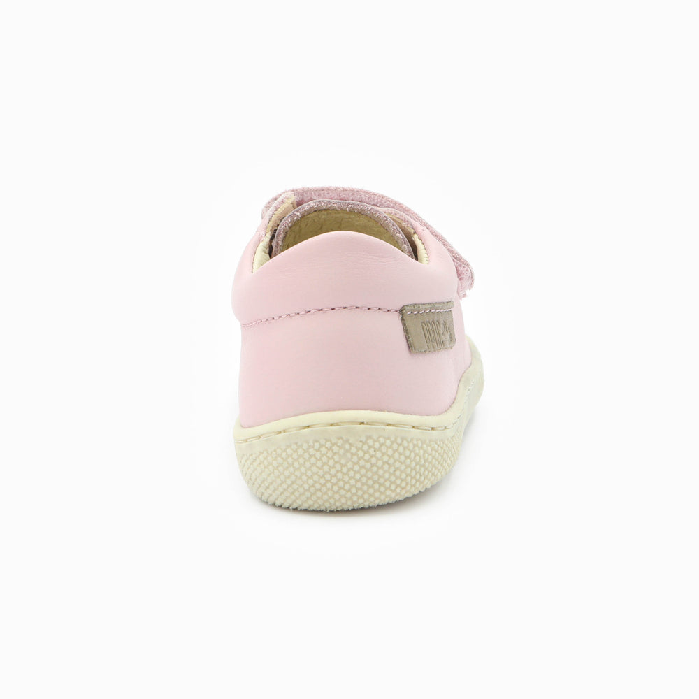 Naturino Barefoot Orec bajo con cierres de velcro rosa hueso