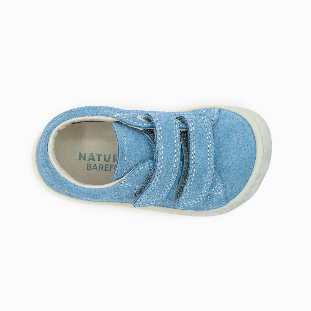 Naturino Barefoot Orec Low con velcros en tonos hueso, azul cielo y leche