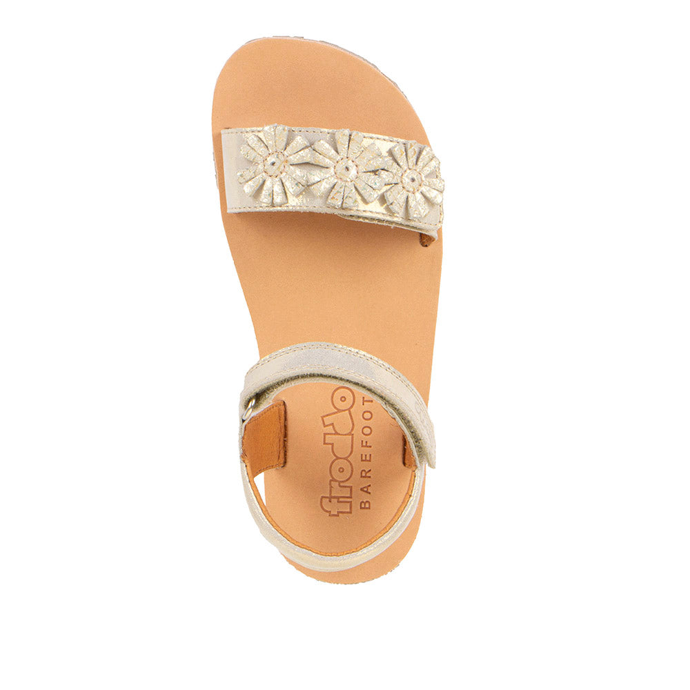 Sandalias Froddo Barefoot Flexy con flores doradas brillantes