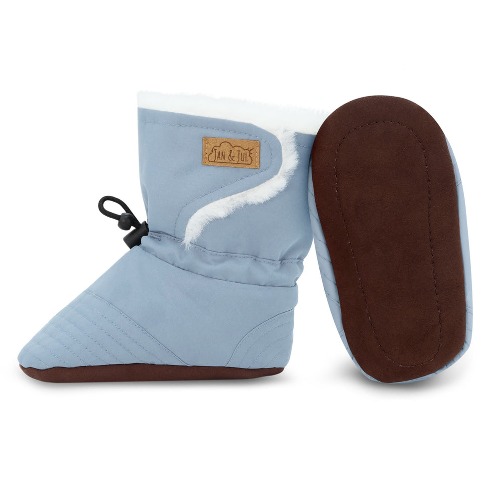 Botitas de invierno Stay-Put de Jan and Jul en azul empolvado