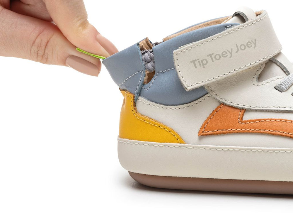 Tip Toey Joey Primeiros Landy caña alta tapioca mandarina Caja