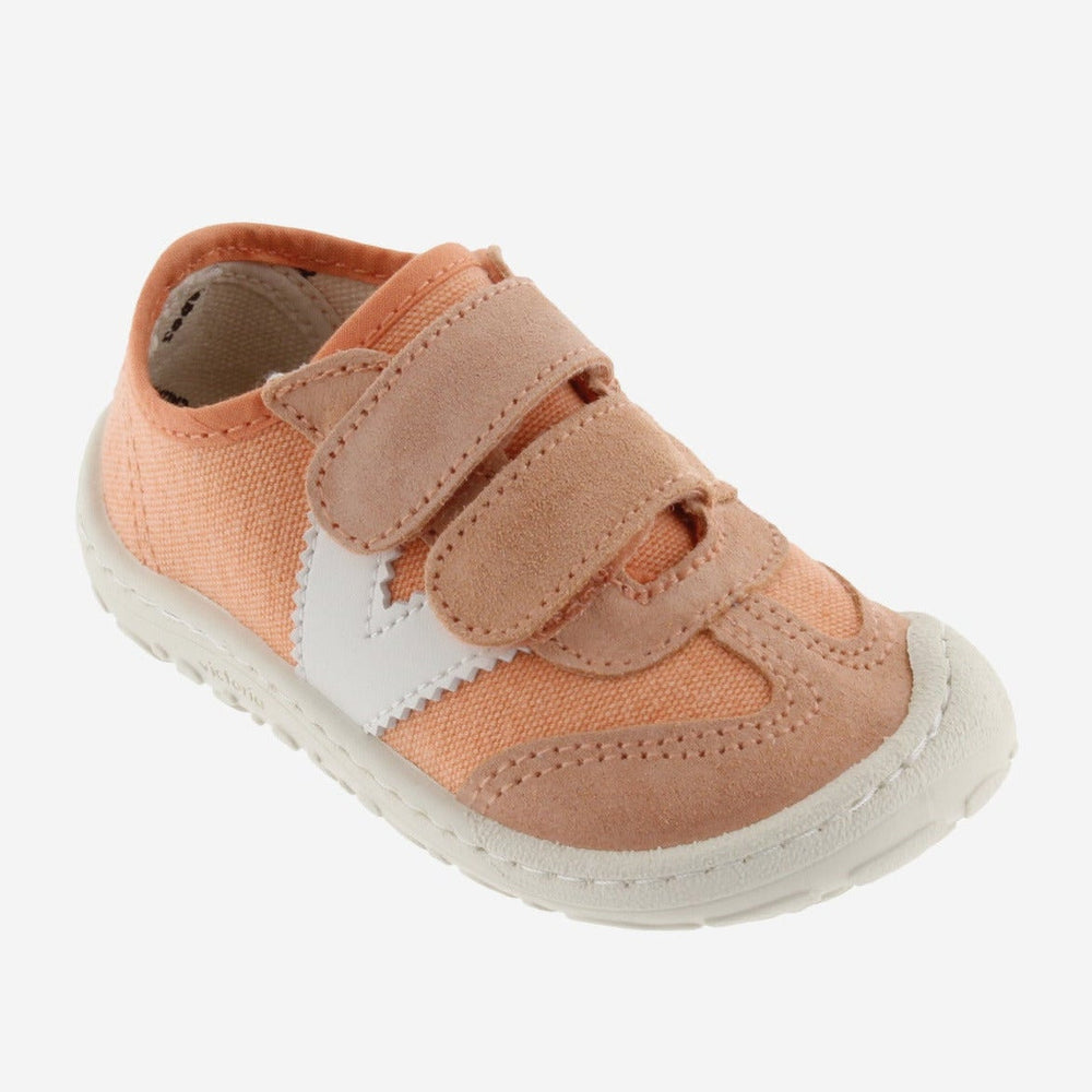 Victoria Barefoot Bosco con velcros de lona naranja