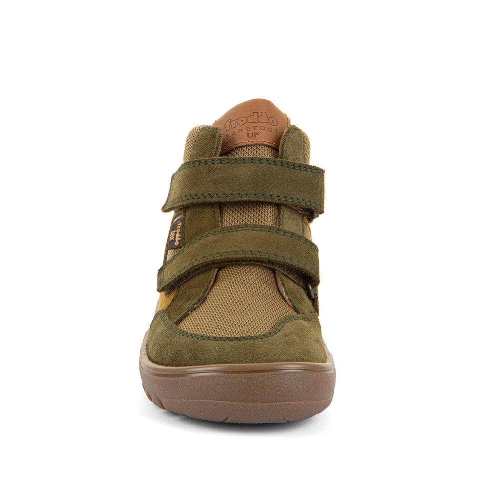 froddo-barefoot-up-hill-tex-oliva