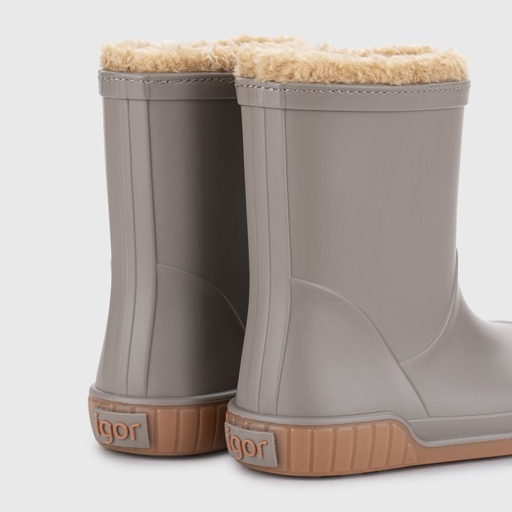 Igor Barefoot Pau Borrego Taupe
