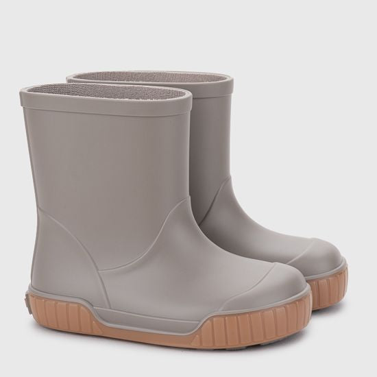 Igor Barefoot Pau Topo