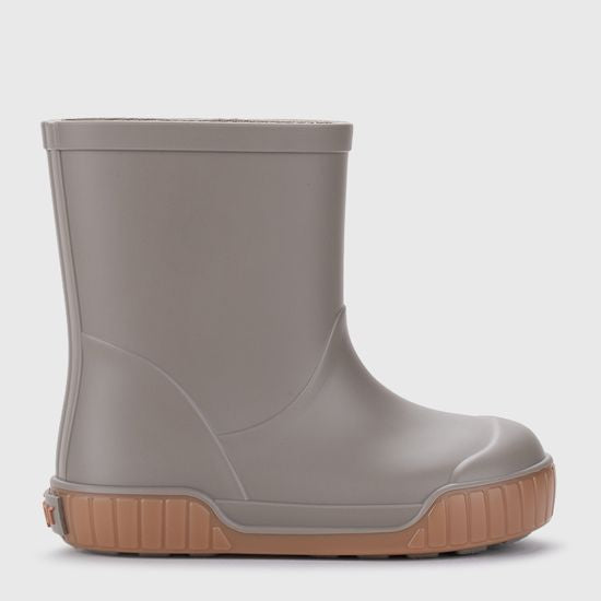 Igor Barefoot Pau Topo