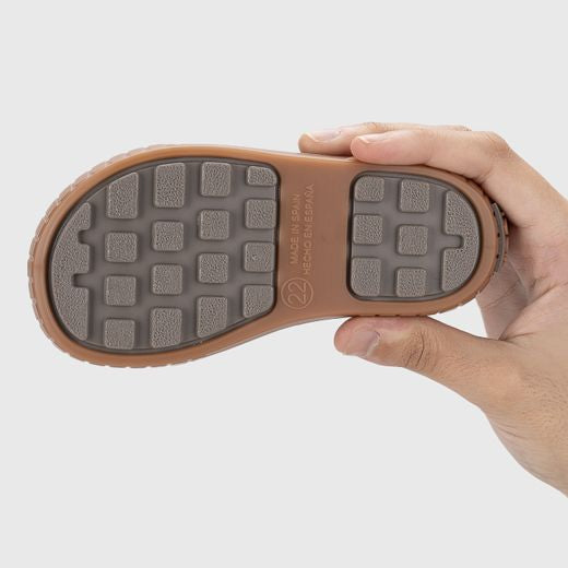 Igor Barefoot Pau Topo