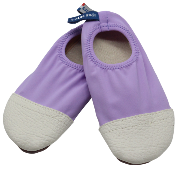 Les Pas Petits Lilas