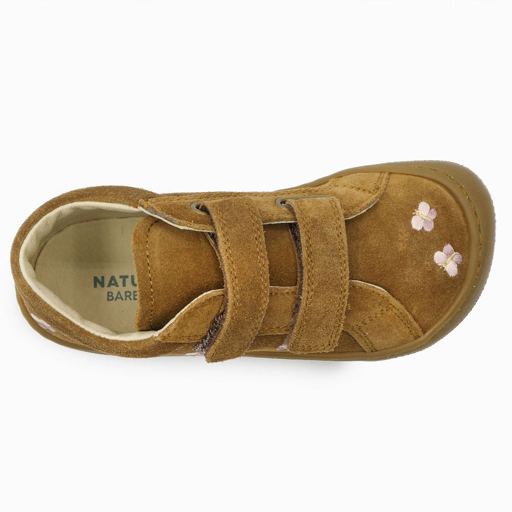 Naturino Barefoot Kommy con cierres de velcro, mariposas, ante marrón