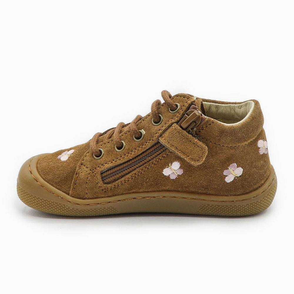 Naturino Barefoot Orec Zip mariposa de ante marrón