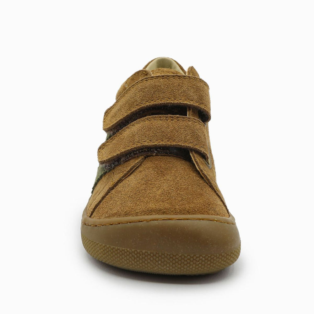 Naturino Barefoot Rimby con velcros, ante marrón militar