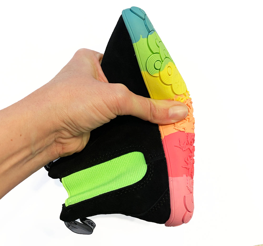 Paperkrane Black Low con cordones para niños