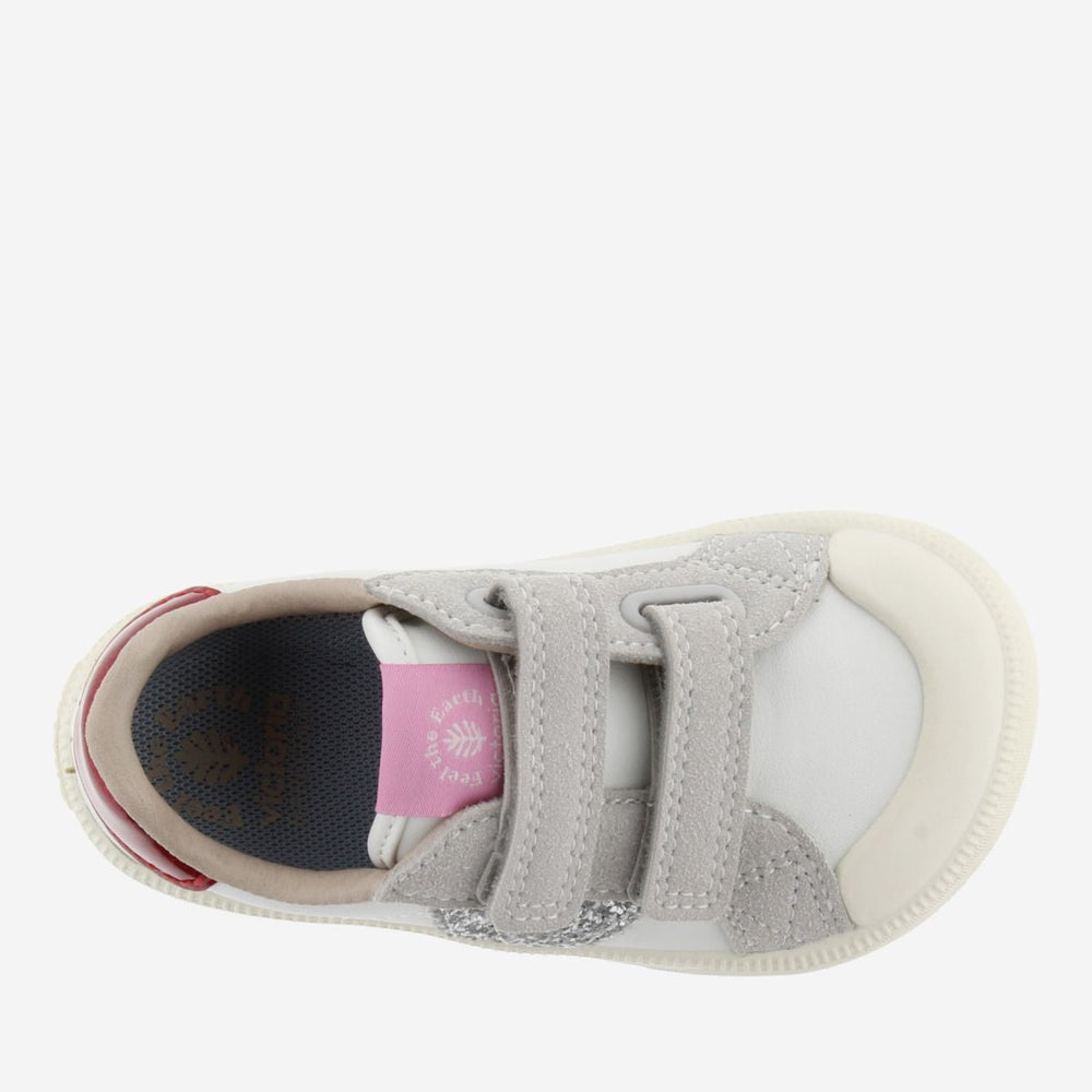 Victoria Oliver Barefoot efecto piel con detalles plateados